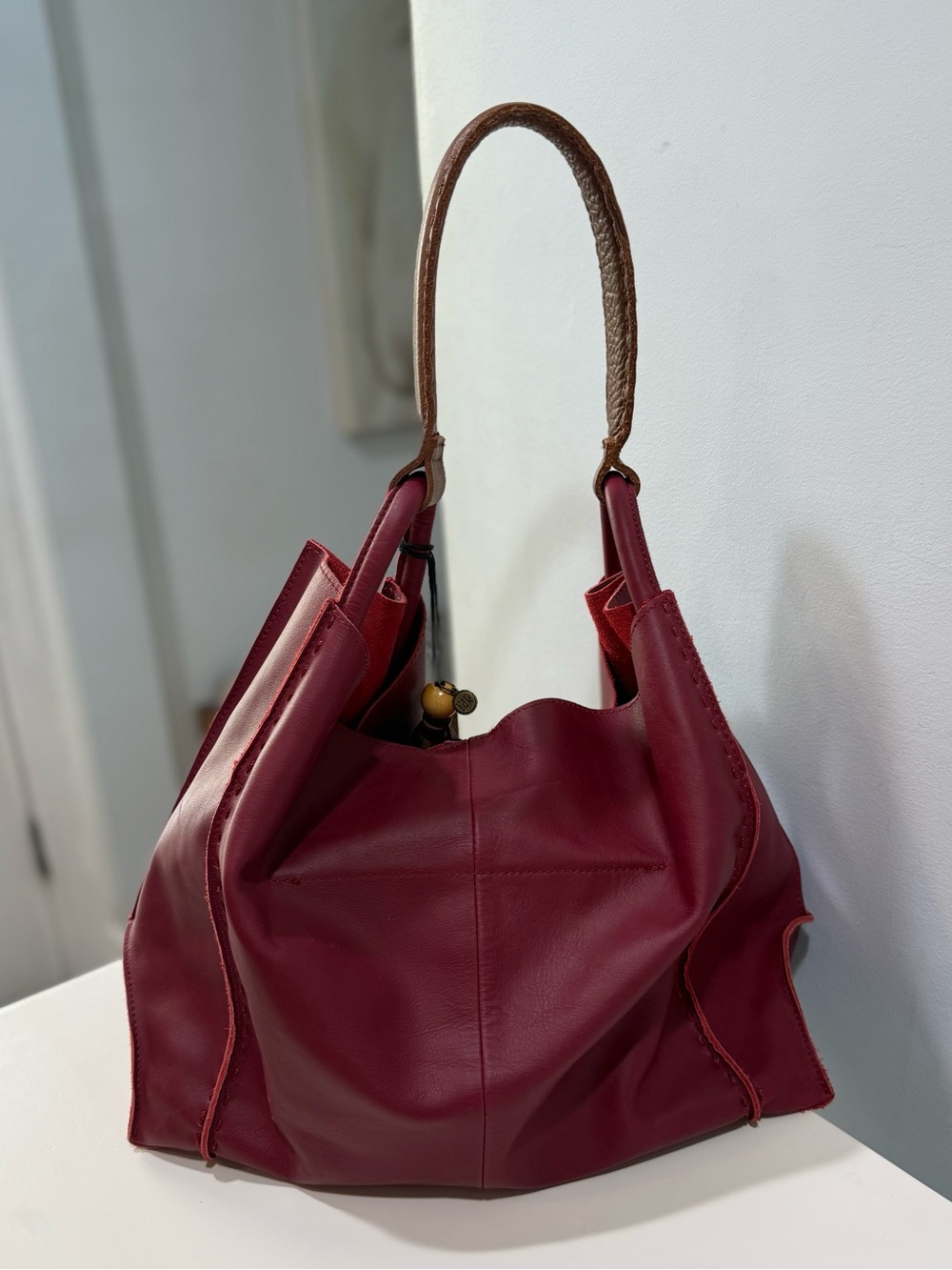 The Sak ~ Los Feliz Large Tote in Crimson Hobo like new! - Picture 4 of 17